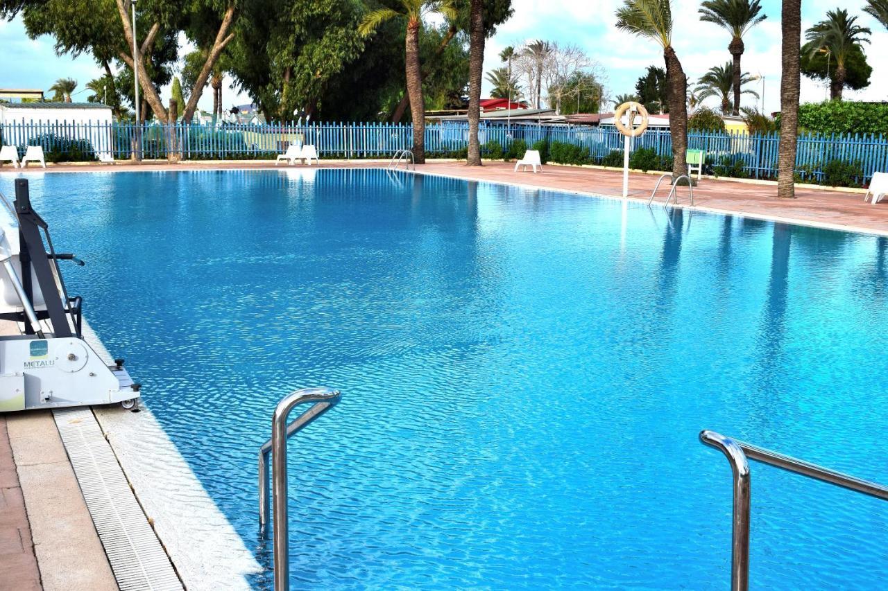 Casita Movil En Camping De La Manga Hotel Luaran gambar